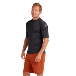 DAKINE HD Snug Fit Short Sleeve Rashguard Crew -Water Sports Supplies bw dka650m0005 2100 5 500x500 1