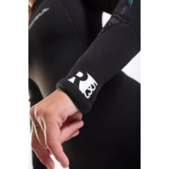 GUL Response Ladies 5/3mm Blind Stitched Steamer Wetsuit 9 GUL Response Ladies 5/3mm Blind Stitched Steamer Wetsuit -Water Sports Supplies gul response ladies 5mm blind stitched steamer wetsuit 2 500x500 1