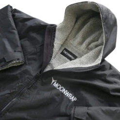 Frostfire Moonwrap - Waterproof Changing Robe - Long Sleeve - Black -Water Sports Supplies moonwrap changing robe long sleeve 5 500x500 1