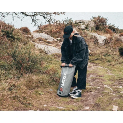 Northcore Waterproof Compression Bag - 20L Grey 6 Northcore Waterproof Compression Bag - 20L Grey - Image 4